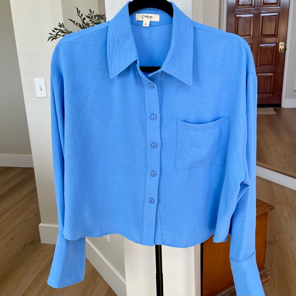 Bella + We Los‎ Angeles Vibrant Blue Cropped Button Down Blouse Women’s XL - EUC